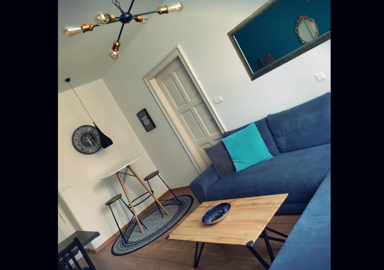 S8 Luxury 2 Oldtown - Foodstore, Crib, Babychair, Netflix, Pc Screen, Unlimmusic Apartman *